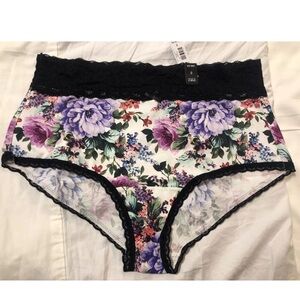 Torrid Sexy Brief White Floral & Lace Panties Sz 0! Sex Cute Fun!